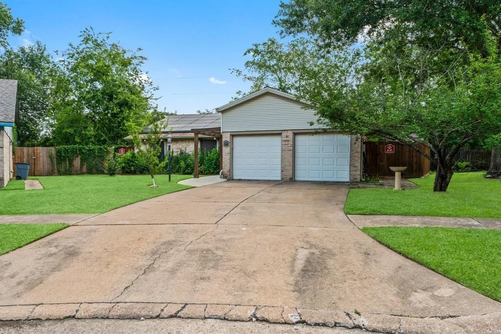 Photo of 9902 Tallow Tree Circle