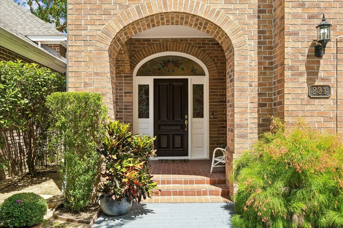 Photo of 231 Sugarberry Circle
