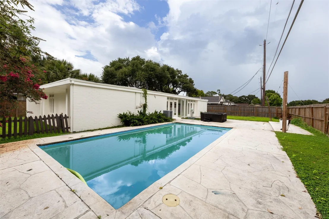 Photo of 10211 Willowgrove Drive