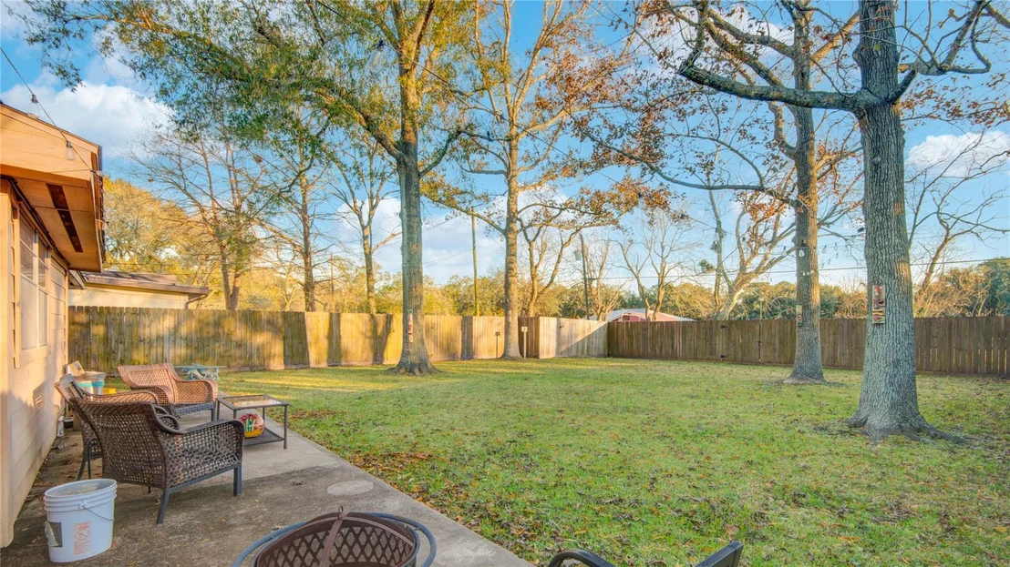 Photo of 700 N Plantation Drive