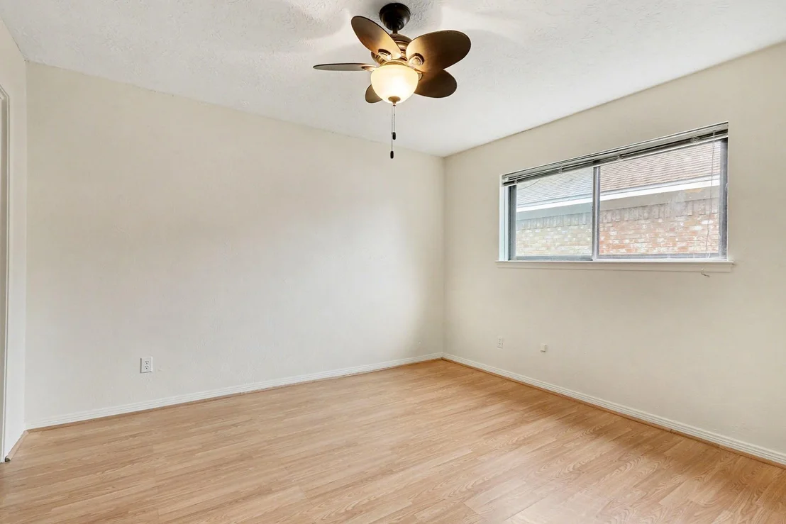 Photo of 803 Whitecap Drive