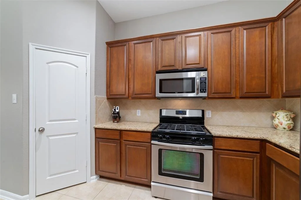 Photo of 28035 Emma Gardens Lane