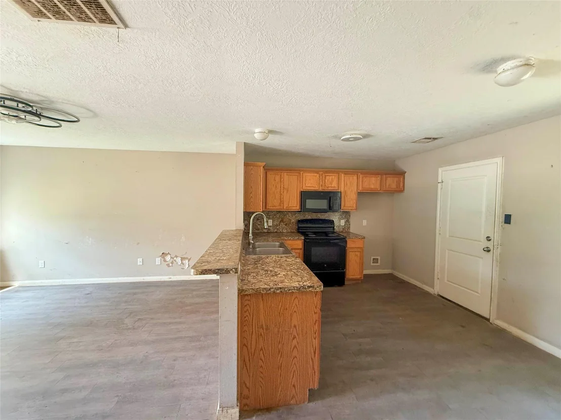 Photo of 15028 Austin Road