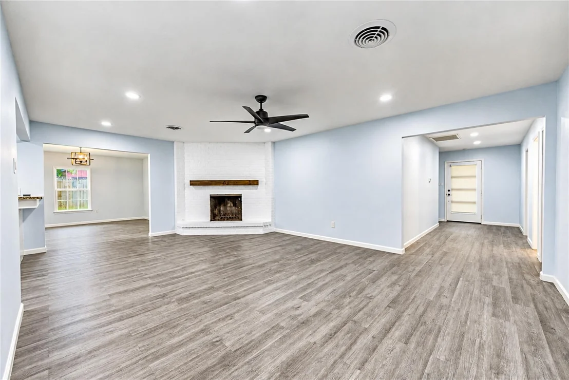 Photo of 910 Cedar Lane
