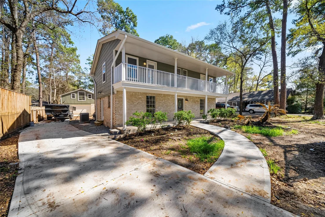 Photo of 15102 Long Oak Drive
