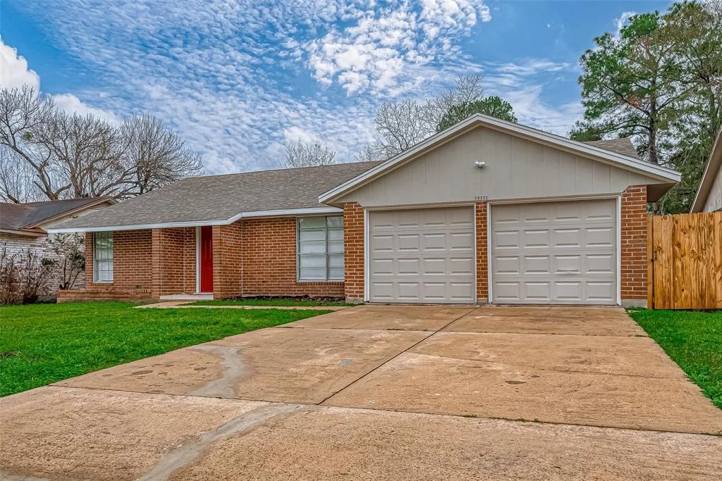 Photo of 19331 Gagelake Lane