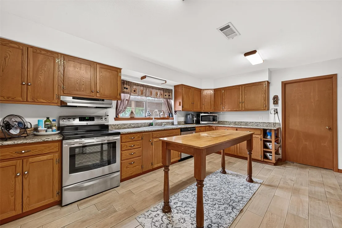 Photo of 1135 Buescher Road