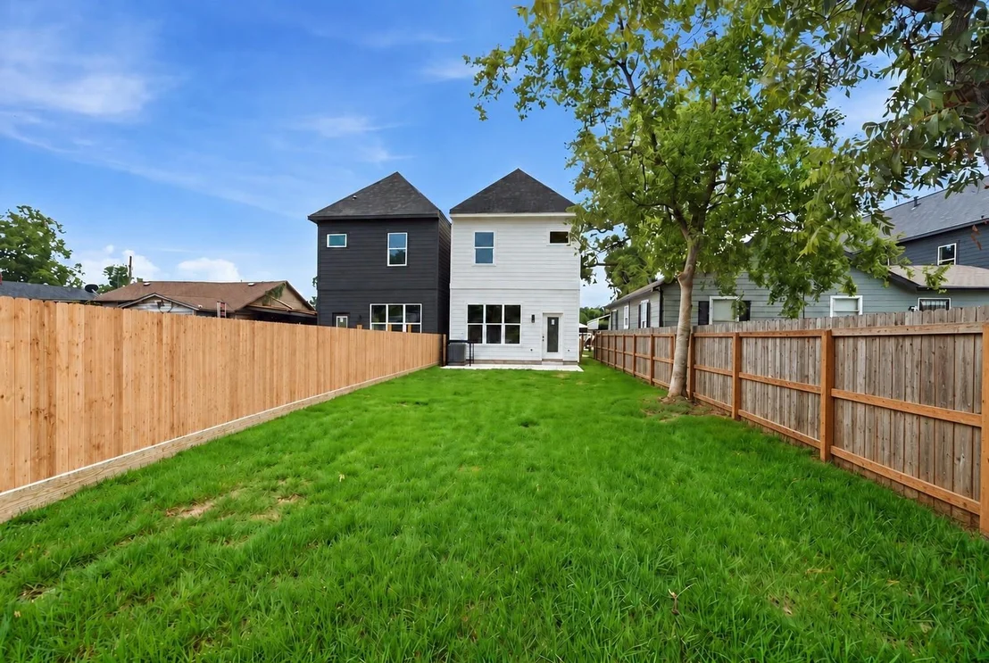 Photo of 2309 Creston Drive