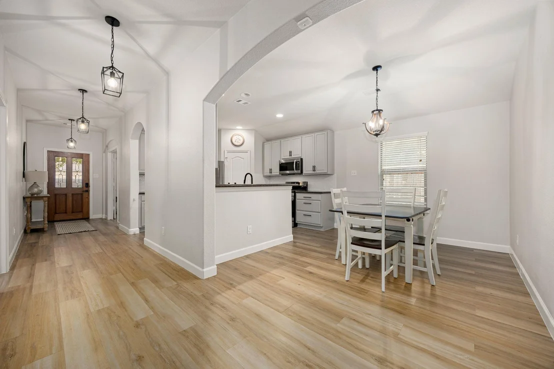 Photo of 922 Fife Drive