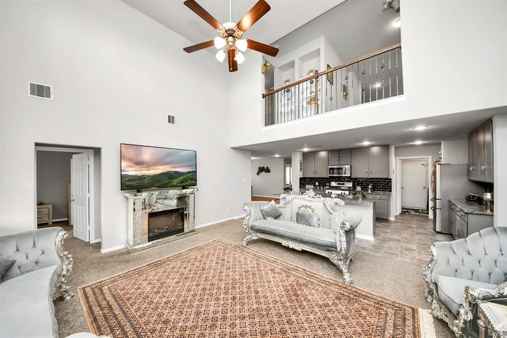 Photo of 2918 Silverhorn Lane