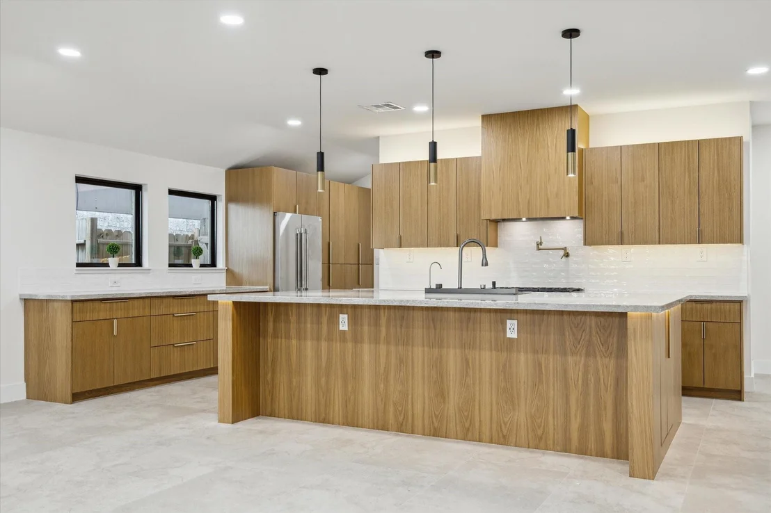 Photo of 1423 Mapleton Drive