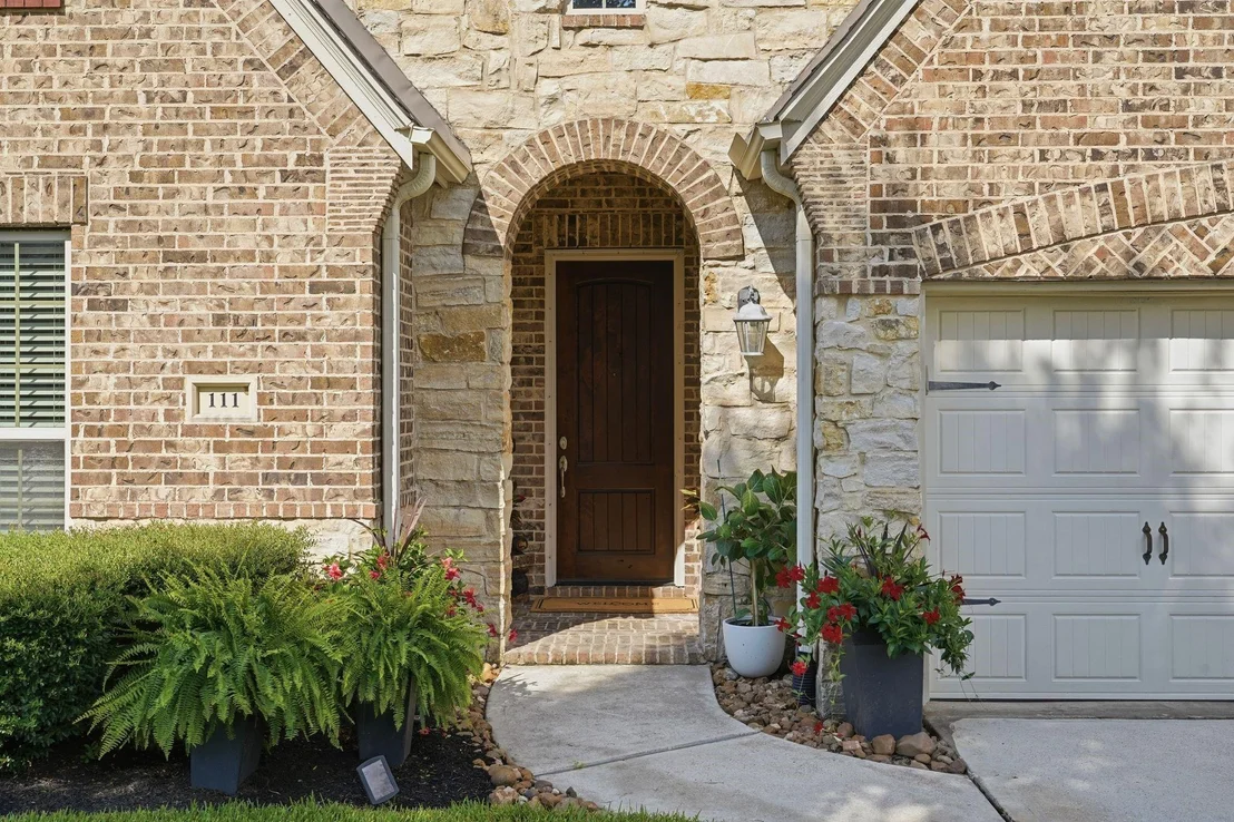 Photo of 111 Riverbend Way