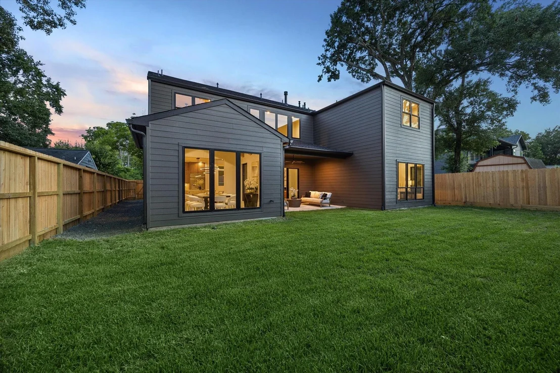 Photo of 1212 Candlelight Lane