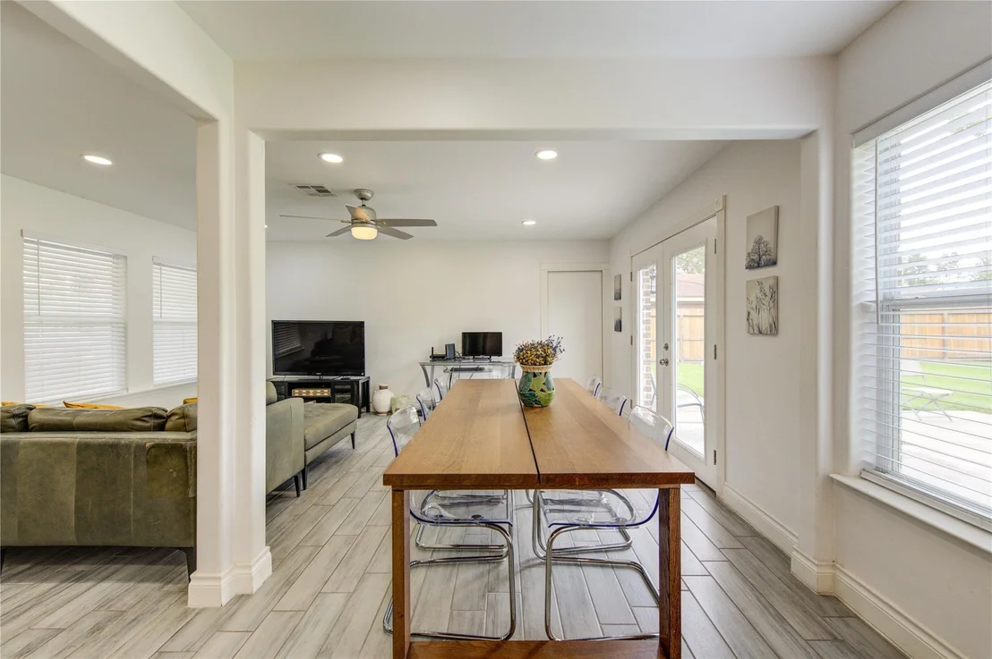 Photo of 7602 Hammerly Boulevard