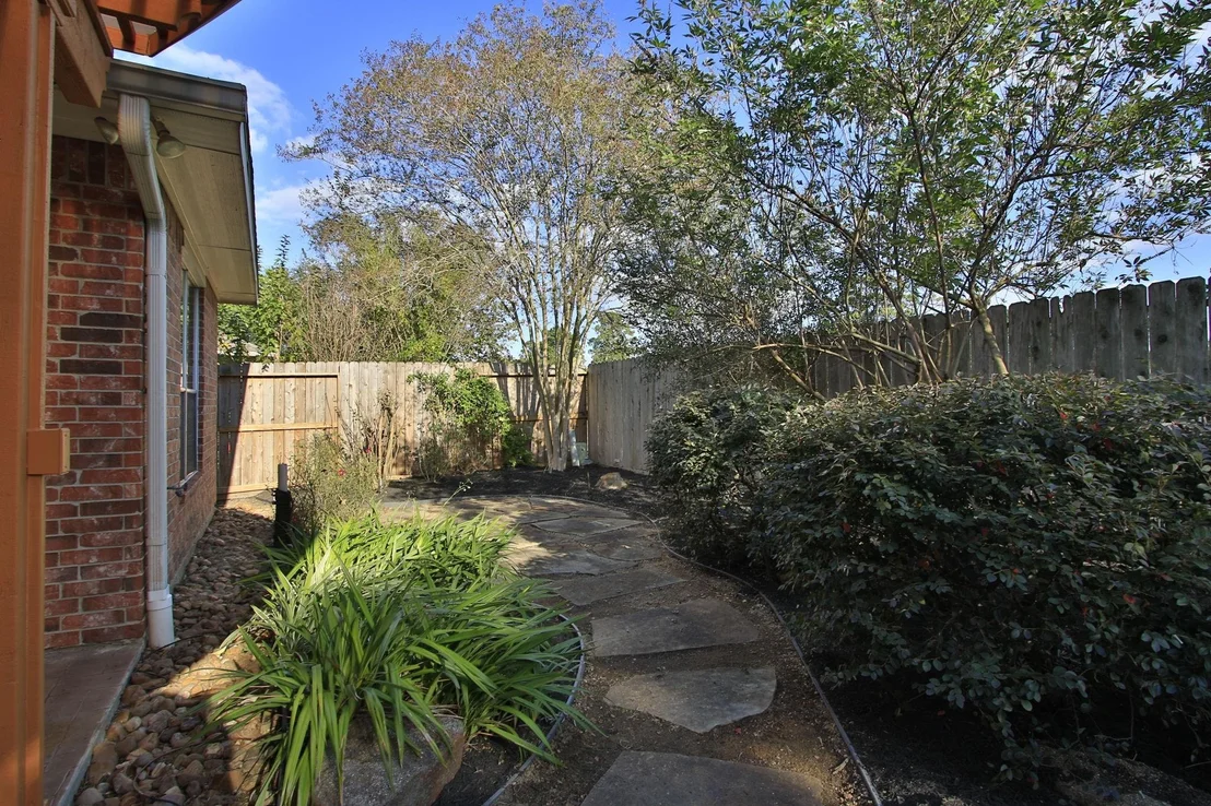 Photo of 9203 Memorial Pines Way