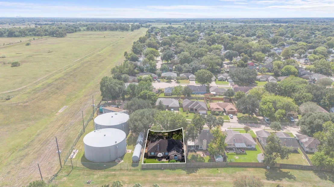 Photo of 2437 Willow Bend Drive