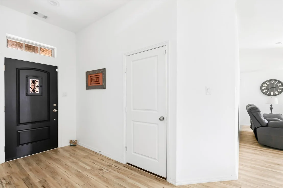 Photo of 1127 Bulwark Drive