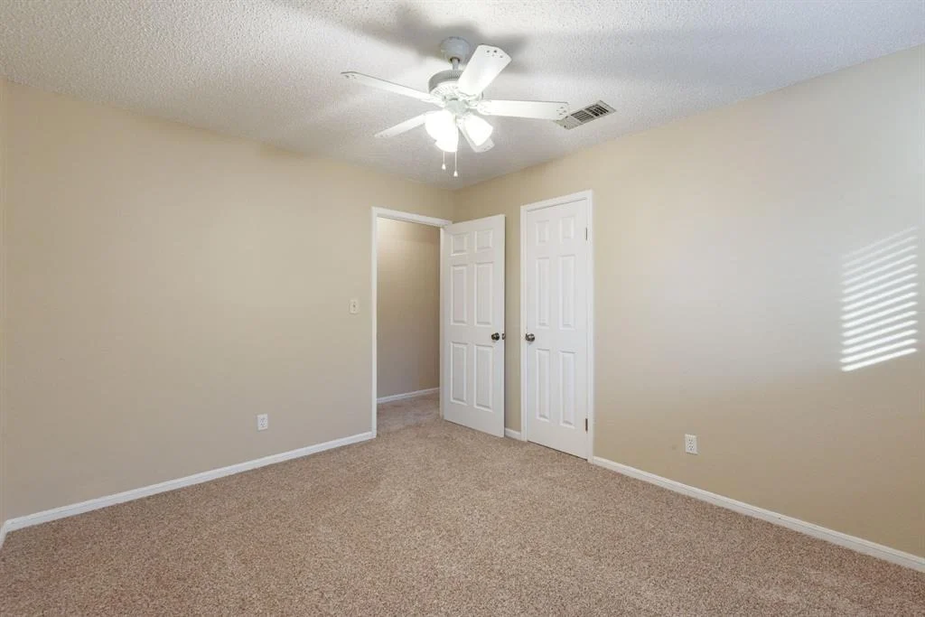 Photo of 405 Valley Brook Drive