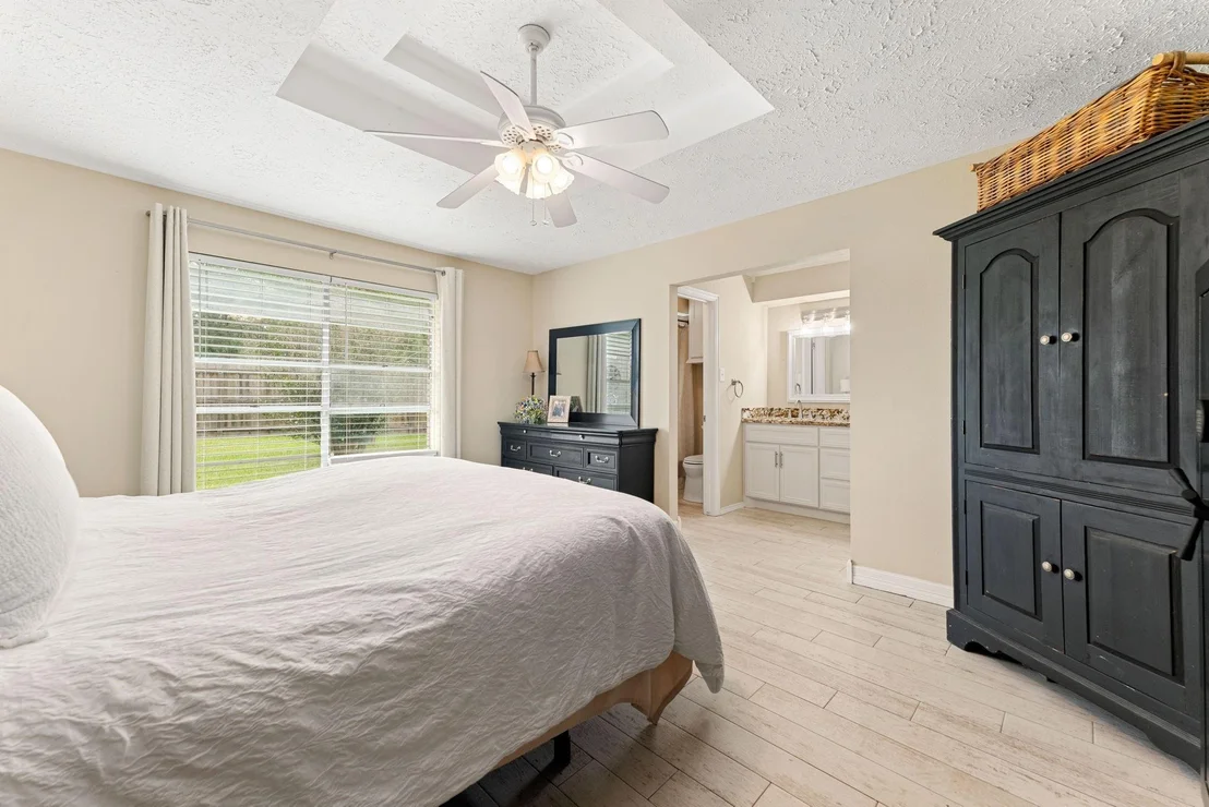 Photo of 1103 Pinecroft Drive