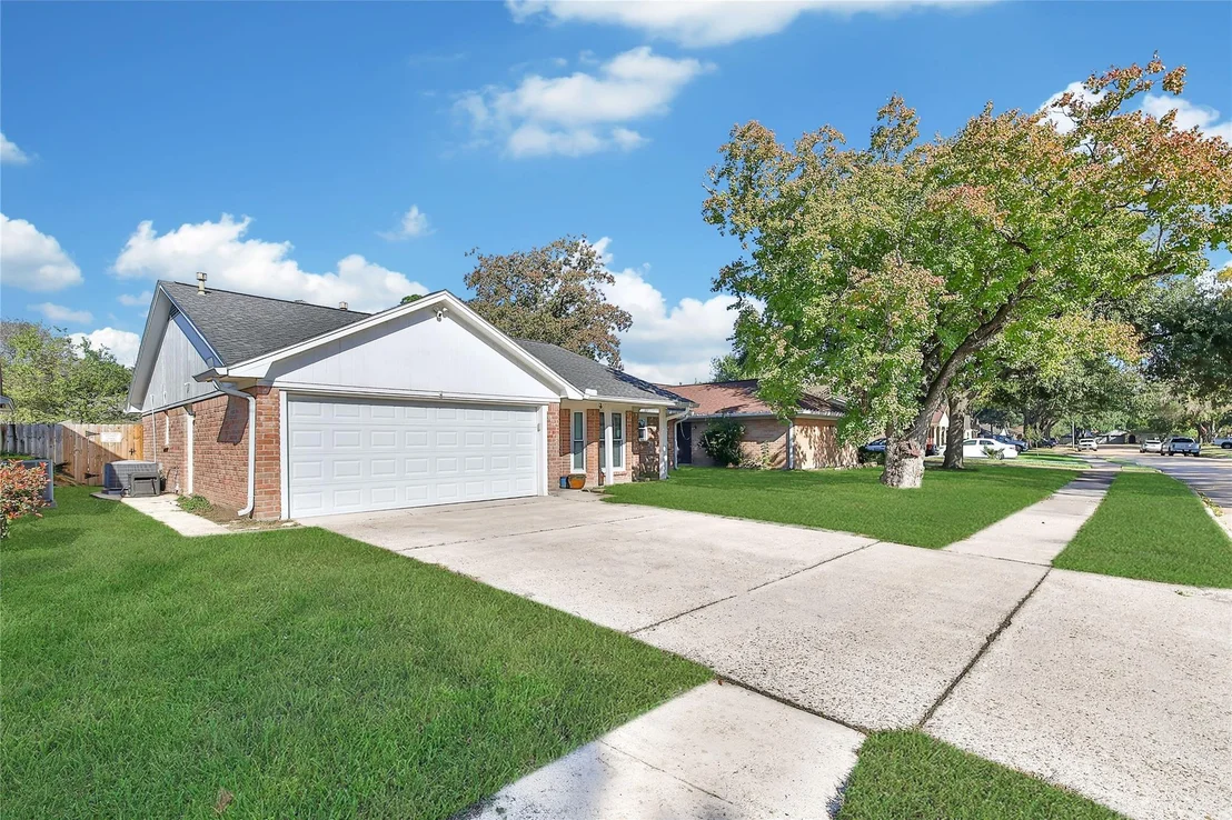 Photo of 6234 Leaf Arbor Drive