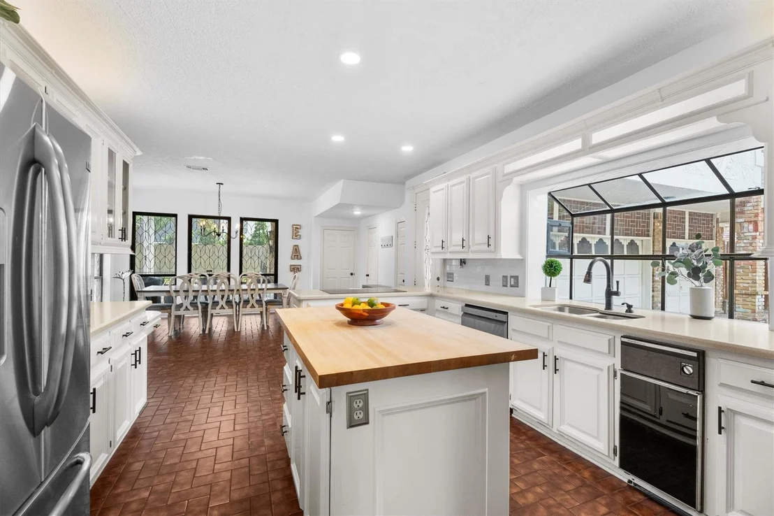 Photo of 16023 Mickleham Drive