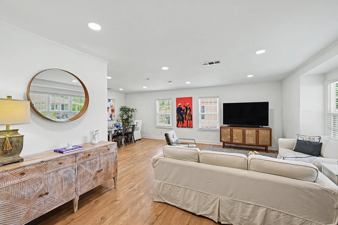Photo of 6223 Linton Road