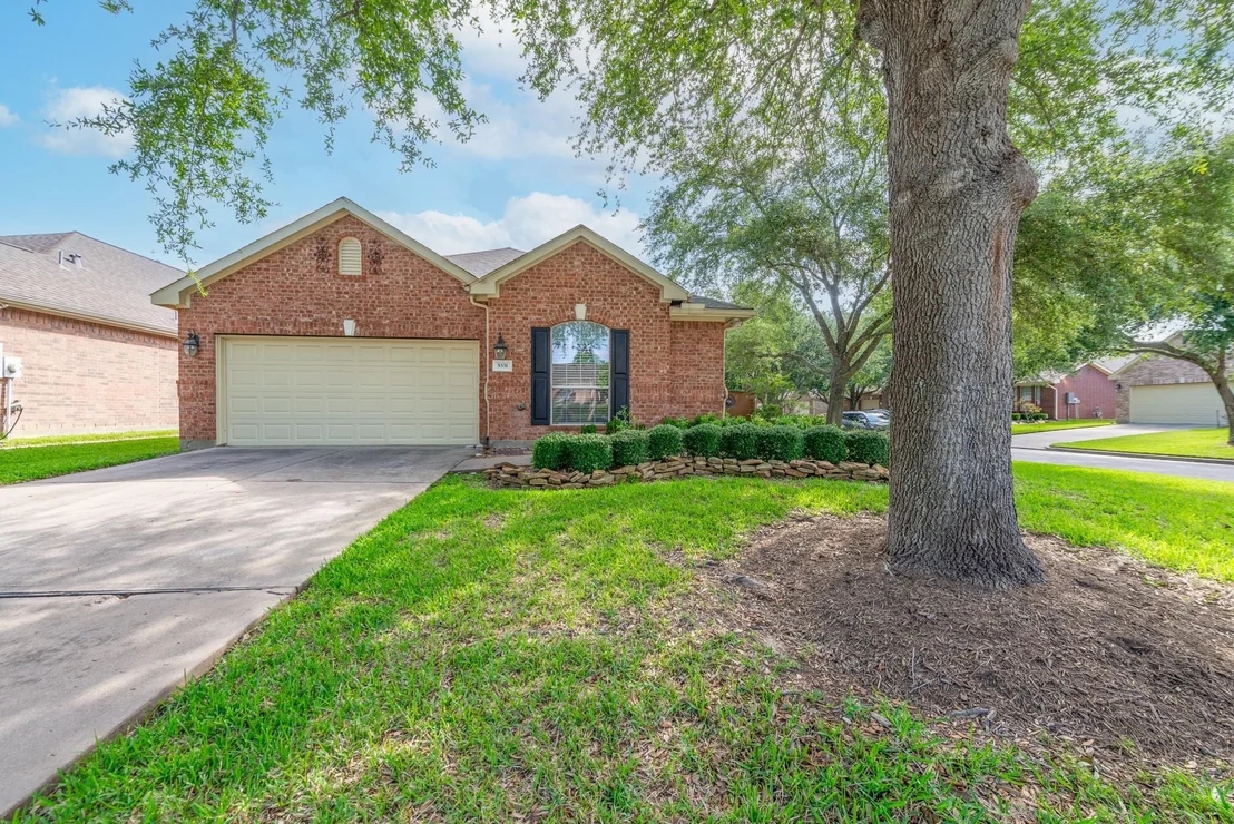 Photo of 5331 Valley Bluff Lane