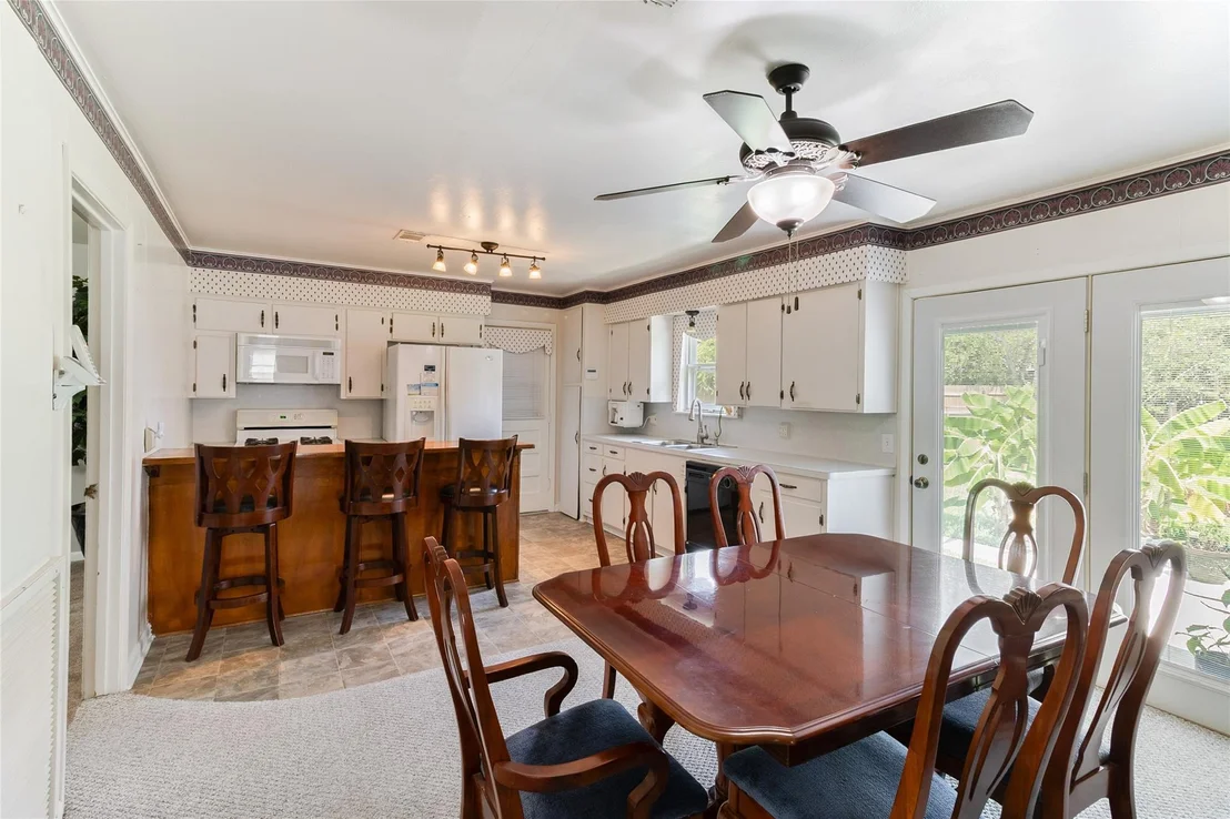 Photo of 1502 W 11th Street