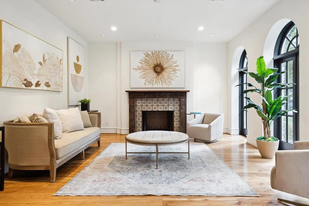 Photo of 5309 Cherokee Street
