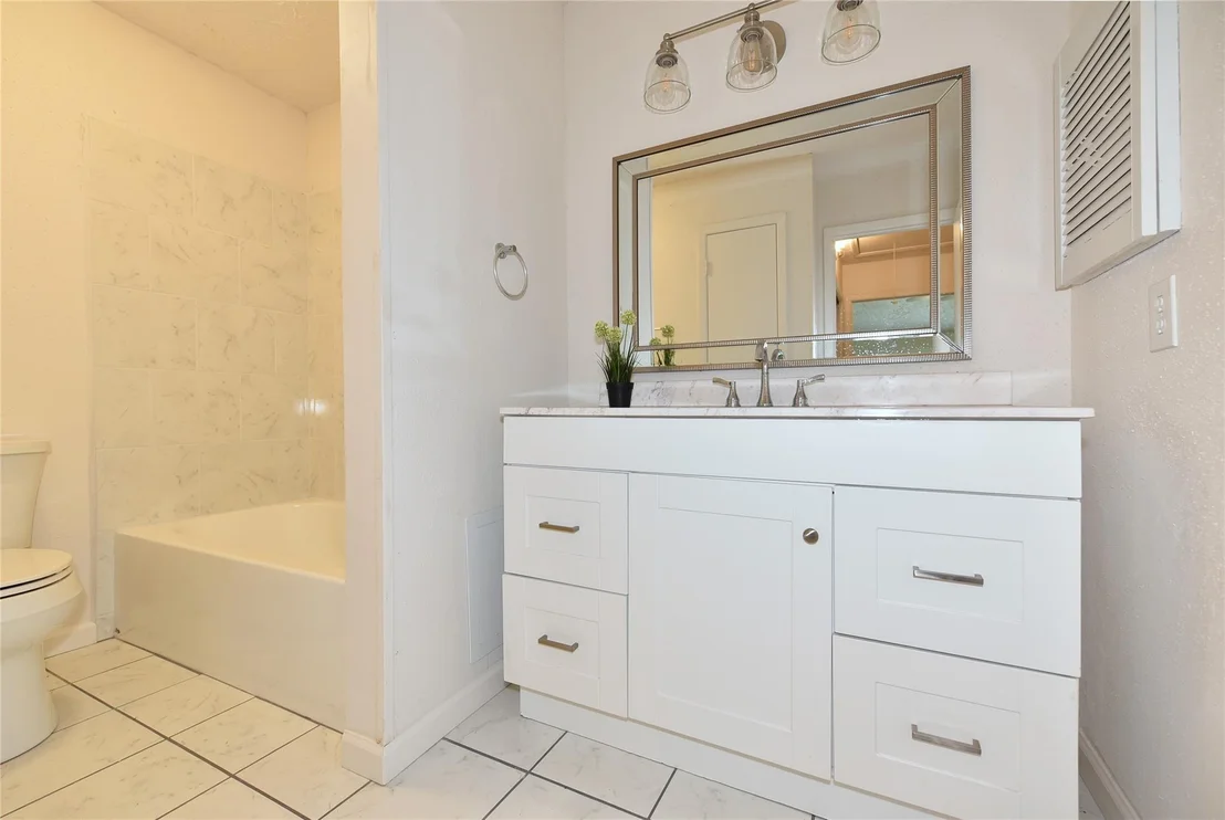 Photo of 16007 Ridgegreen Drive