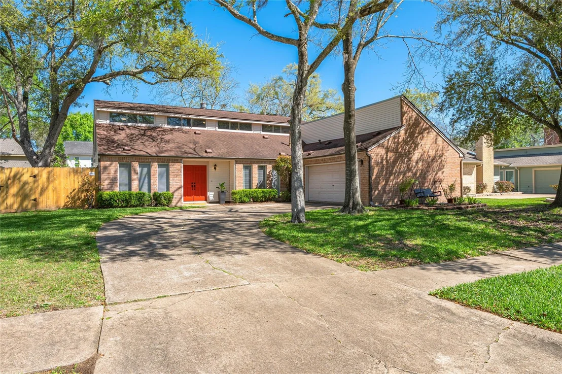Photo of 16419 Laurelfield Drive