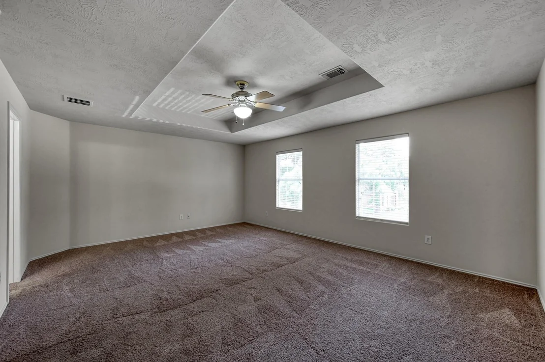 Photo of 23919 Kingbriar Drive