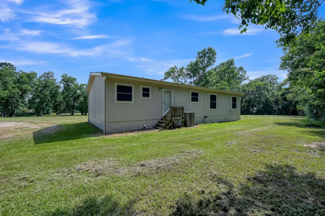 Photo of 17055 Rogers Road