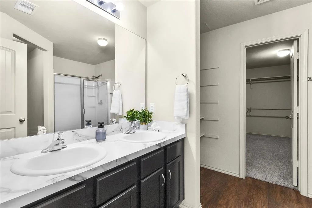 Photo of 2039 Harmon Park Court