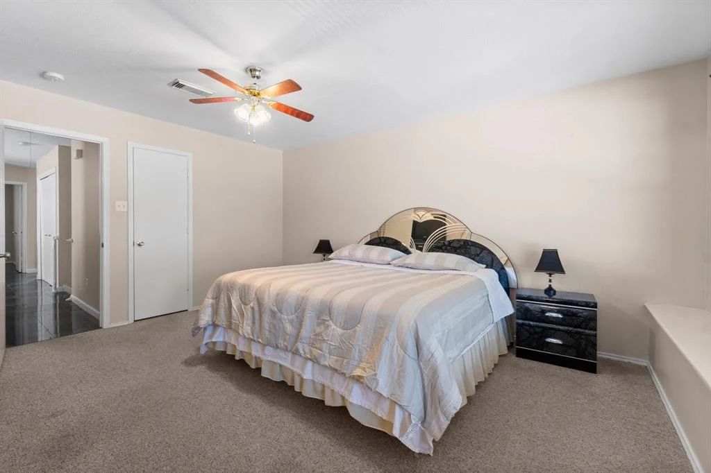 Photo of 16338 North Glade