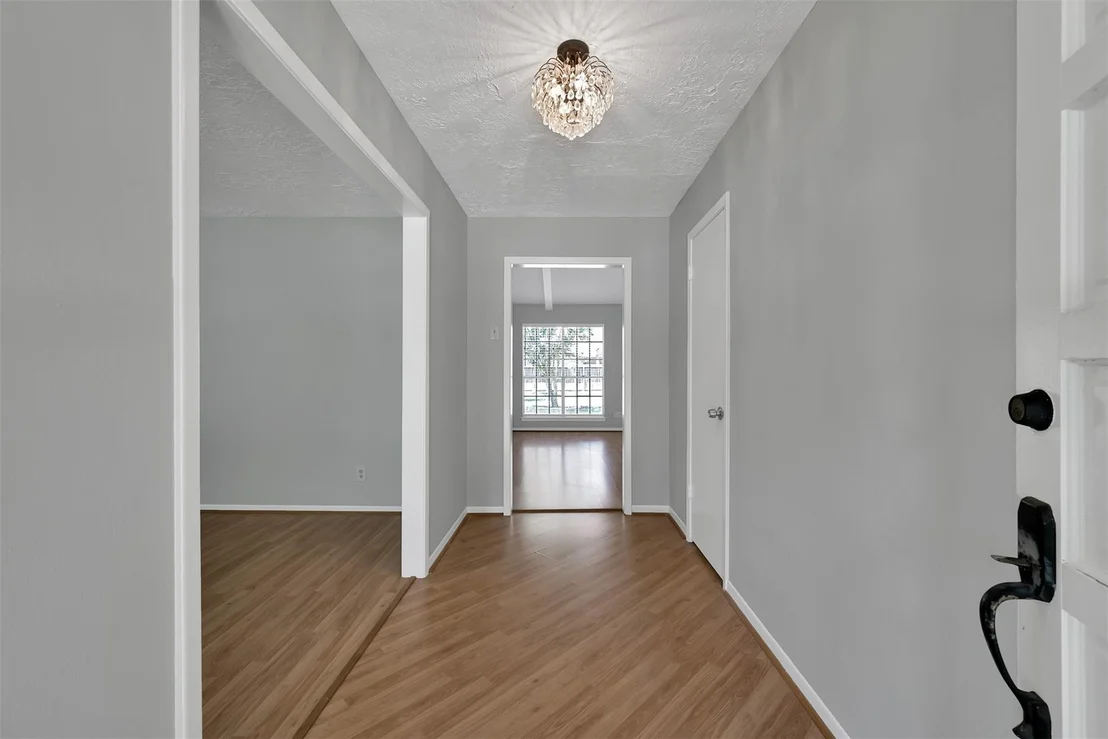 Photo of 27121 Wells Lane