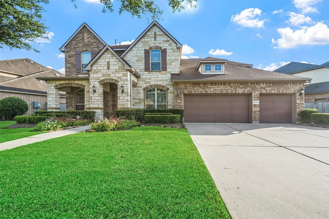 Photo of 8206 Caroline Ridge Drive