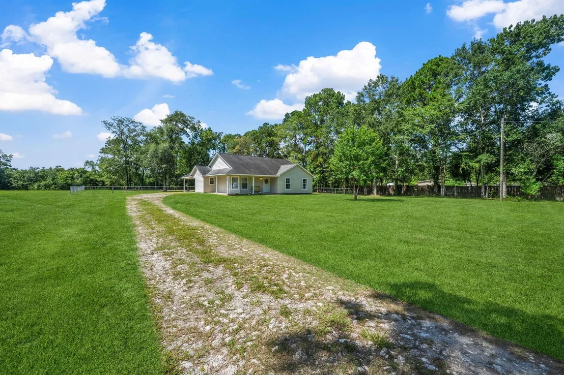 Photo of 81 County Road 308