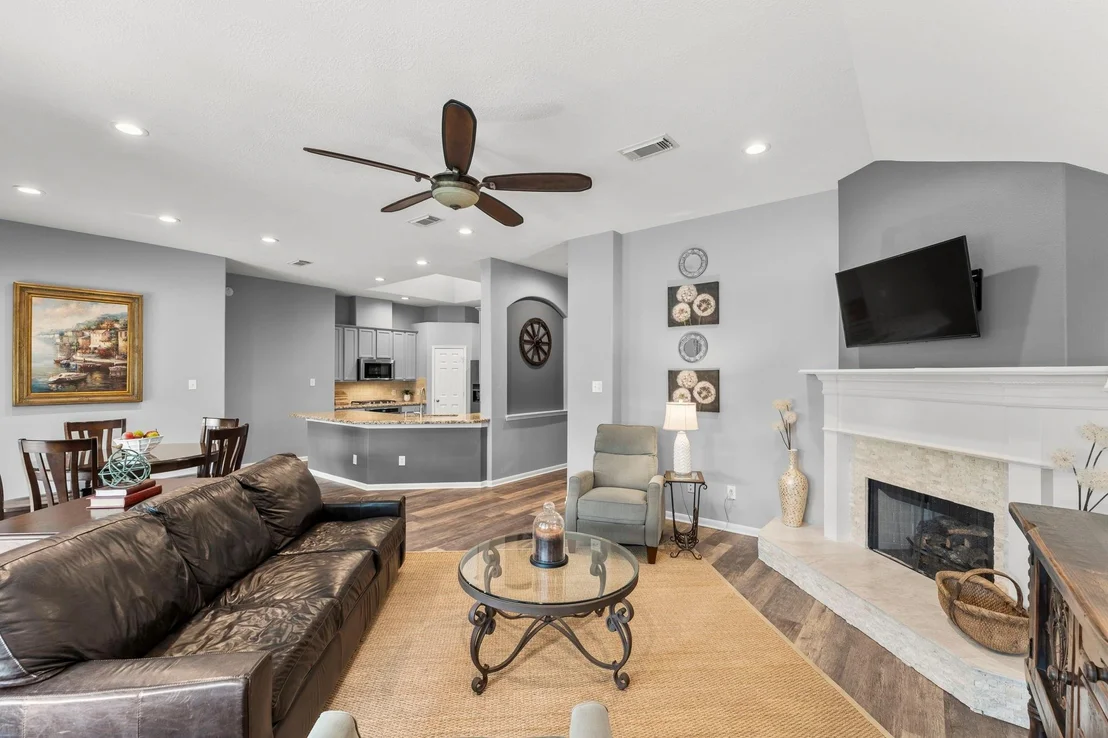 Photo of 959 Stoneglade Drive