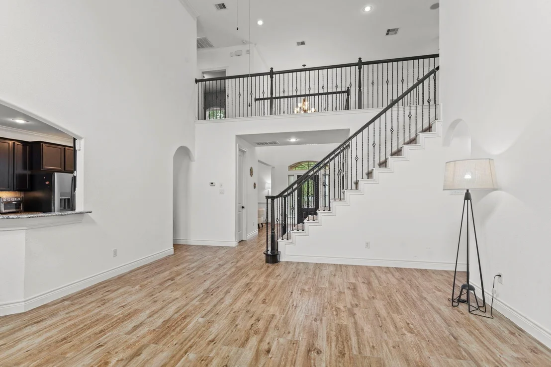 Photo of 6 Pilot Rock Place