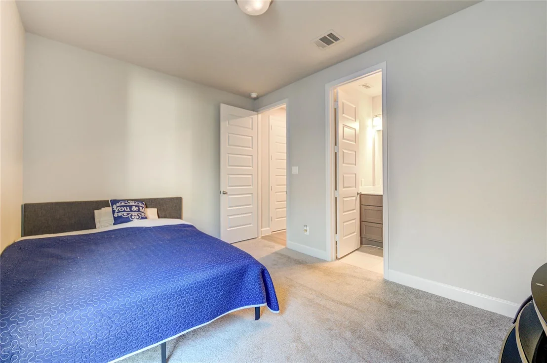 Photo of 7207 Bur Oak Bend Way