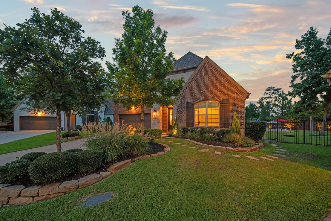 Photo of 30 Madrone Terrace Place