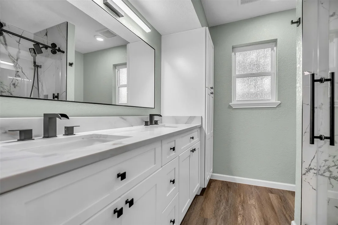 Photo of 24614 Moorgate Lane