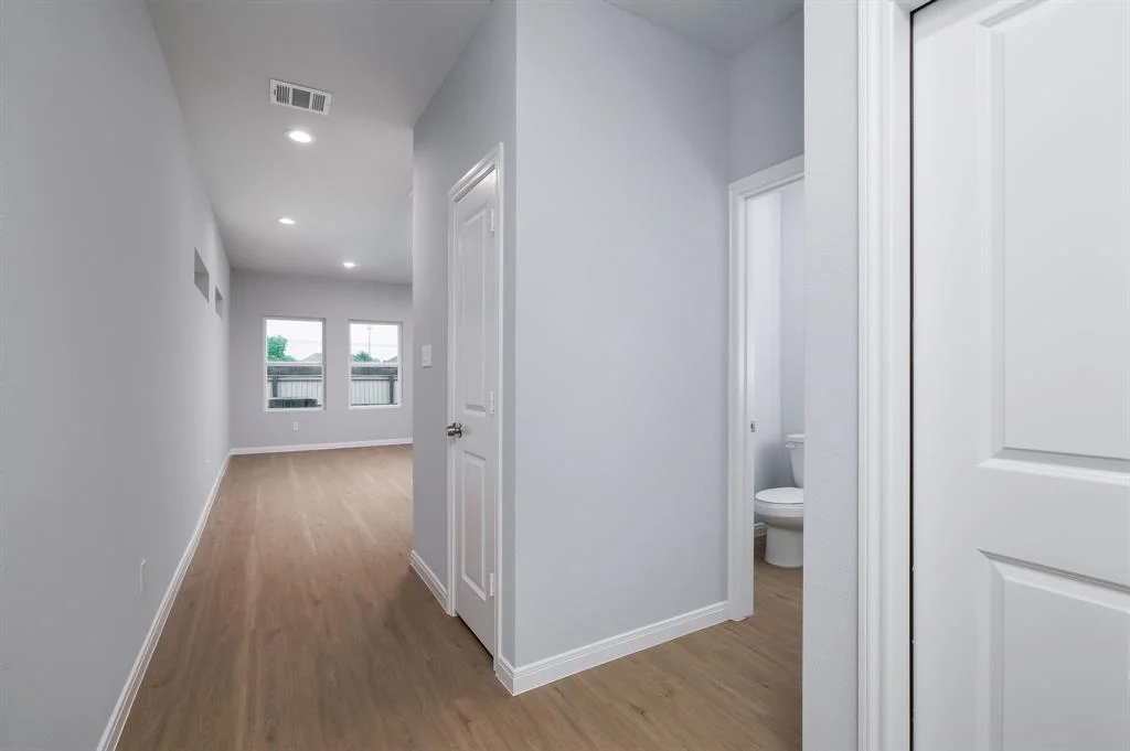 Photo of 18832 Elegance Avenue