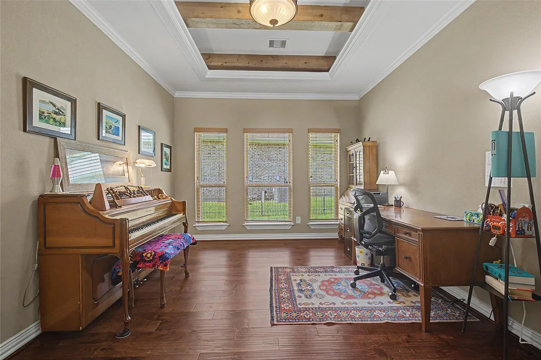 Photo of 279 W Pines Drive
