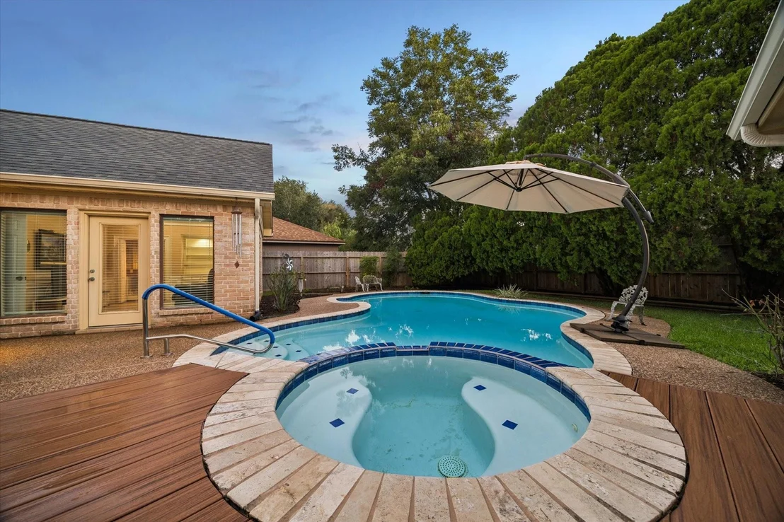 Photo of 1919 Quarterpath Drive