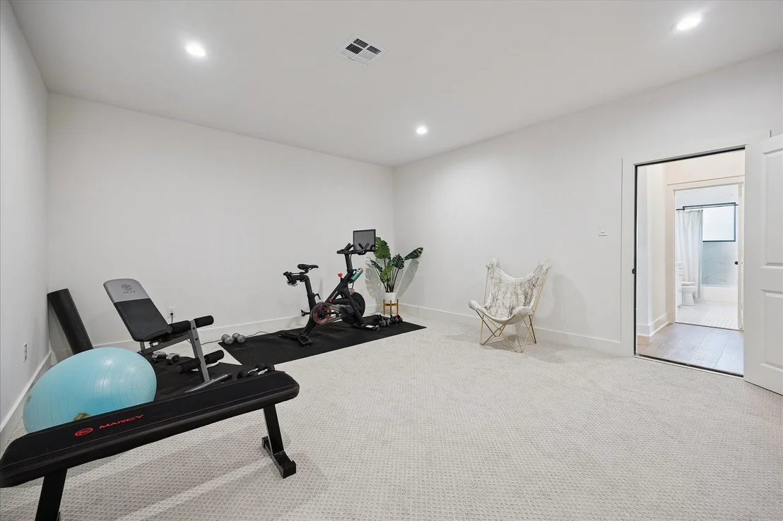 Photo of 1313 Thornton Road