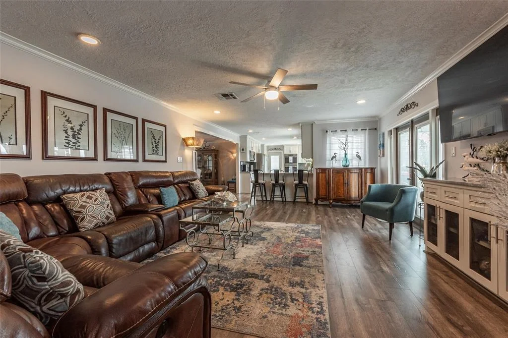Photo of 15802 Torry Pines Road