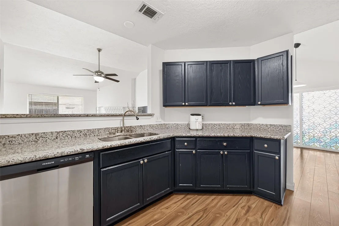 Photo of 6718 Bluebottle Lane