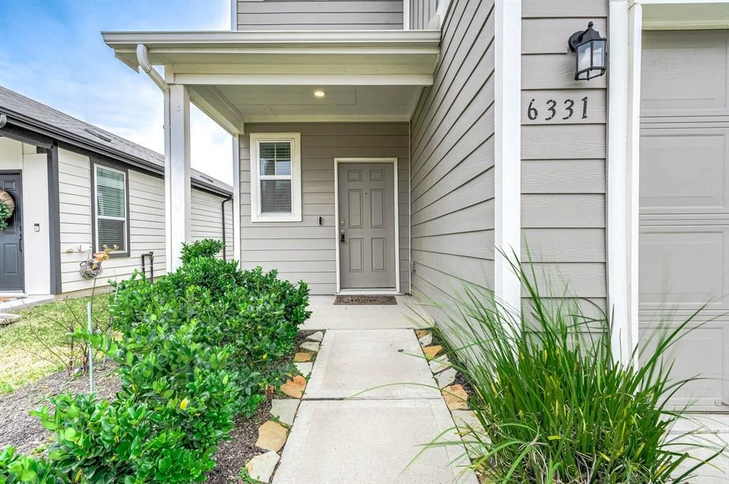 Photo of 6331 Lakeview Haven Drive